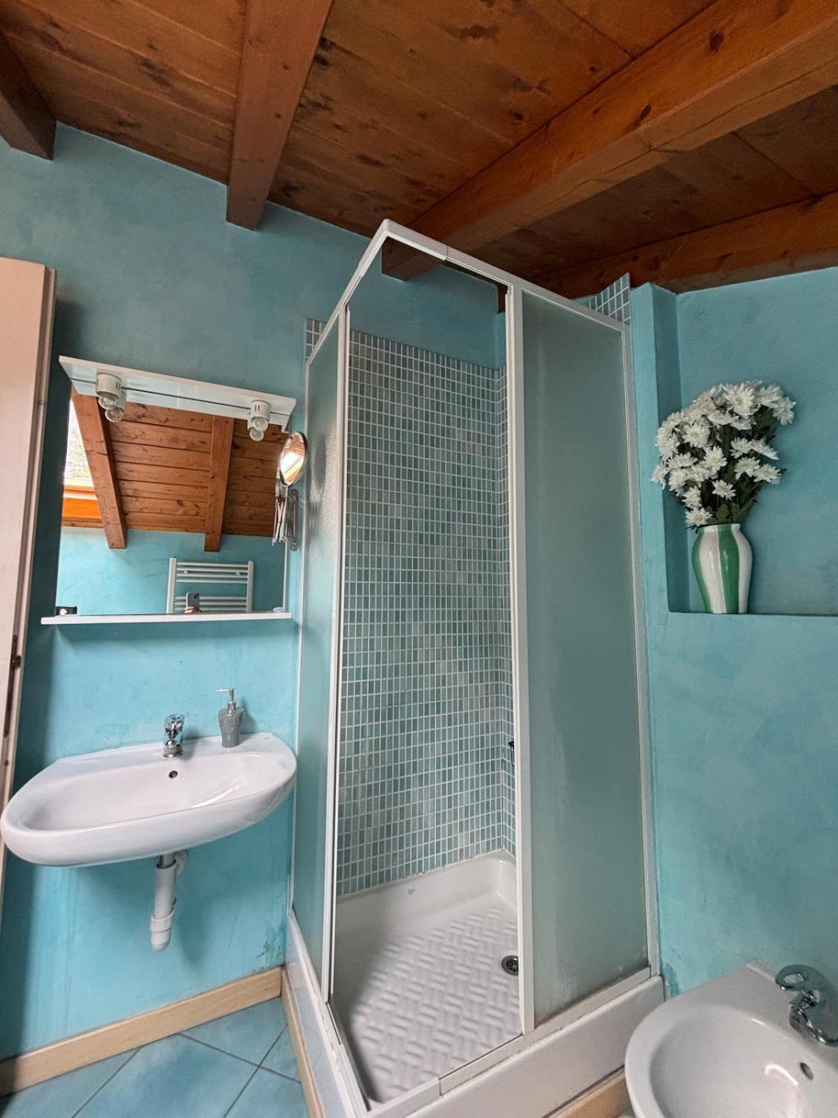 Apartment Largo IV Novembre San Fedele Intelvi Bagian luar foto